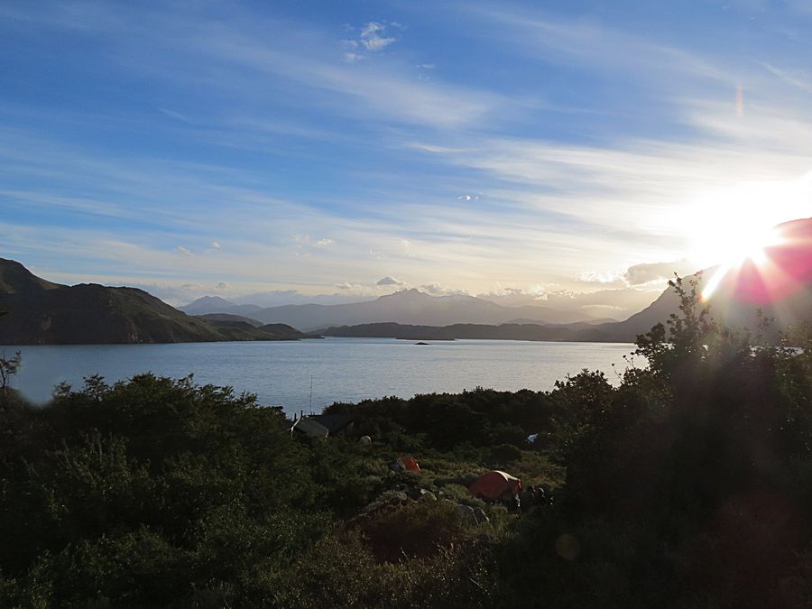 Lago Nordenskjold at sunset