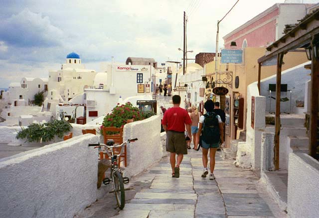 Walking through the main section of Oia