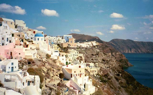 Oia and the sea from the end of town