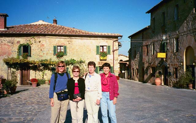 Fabulous Foursome at Monteriggioni